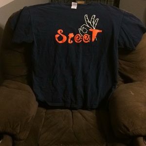 Men's extra large steet shirt